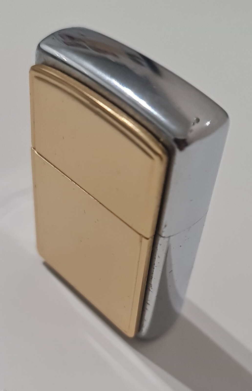 ZIPPO GOLD ANODIZED ALUMINUM – 01 – NEW – VERY RARE !!!