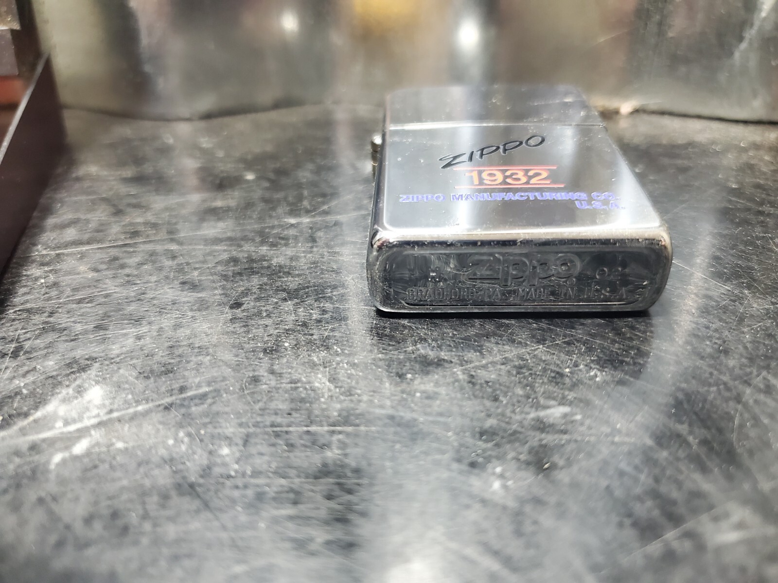 1932 Zippo Manufacturing Co. USA Commemorative 2002 Lighter Polished Chrome