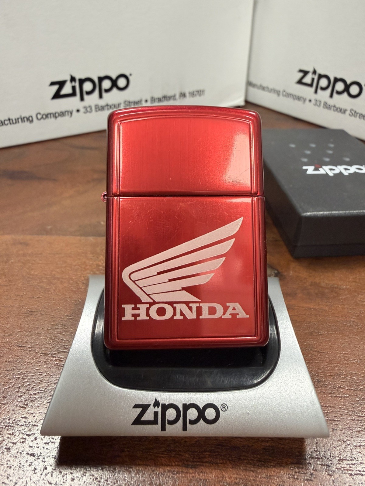 GENUINE Zippo Lighter HONDA RED ANODIZED Candy Apple Red 2005 NEW IN BOX RARE
