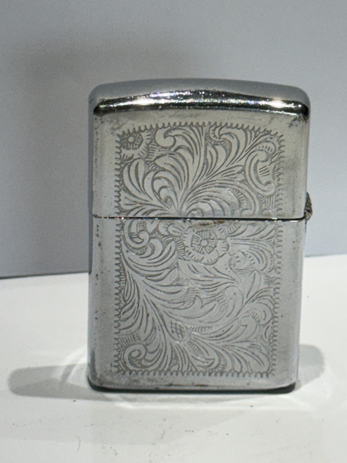 Vintage 1992 ZIPPO Lighter Venetian Scroll NO Monogram or Engraving ( F VIII )