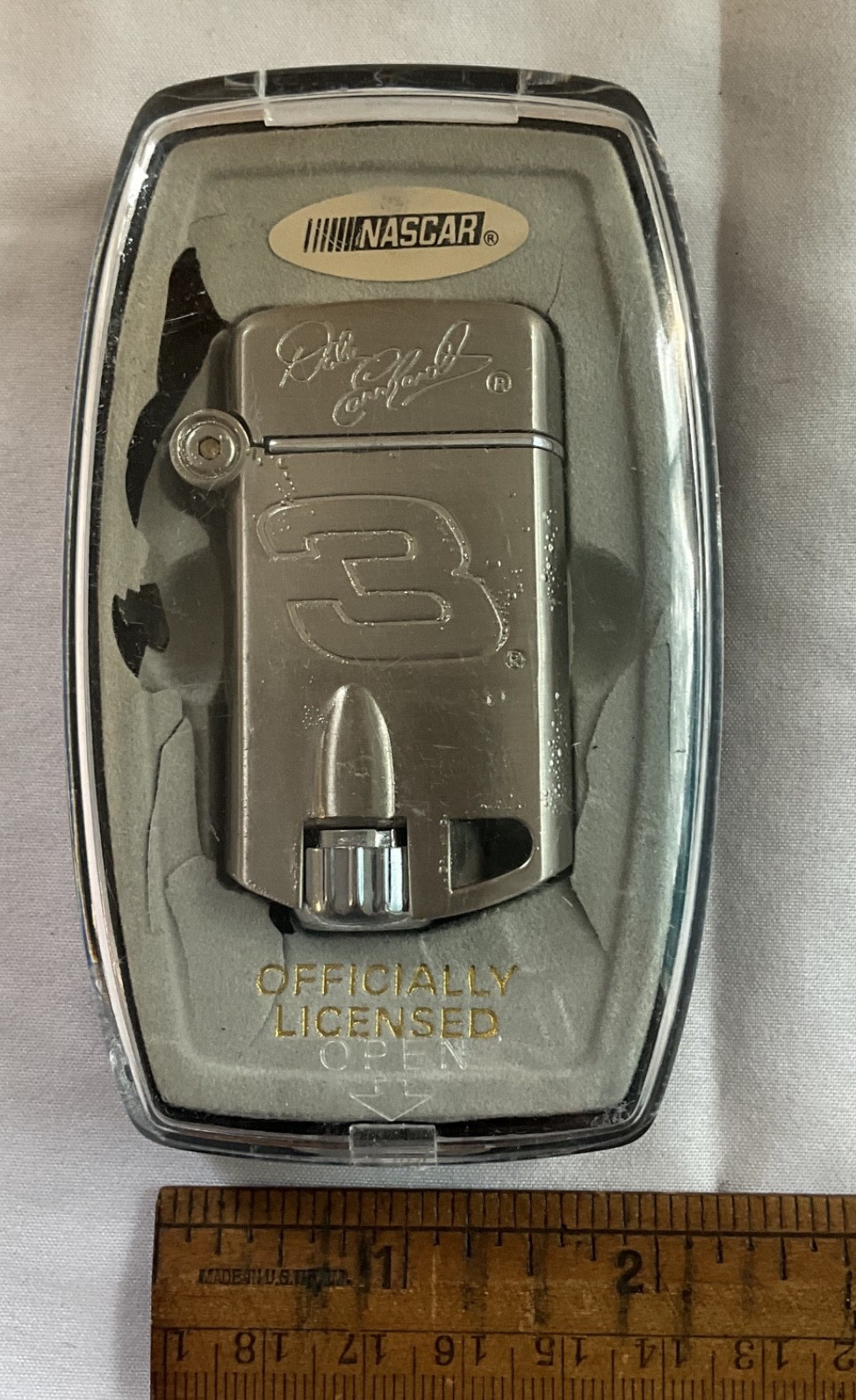 Dale Earnhardt Sr. #3 officially Licensed Lighter 2001 In OriginalCase 4.5 x 2.0