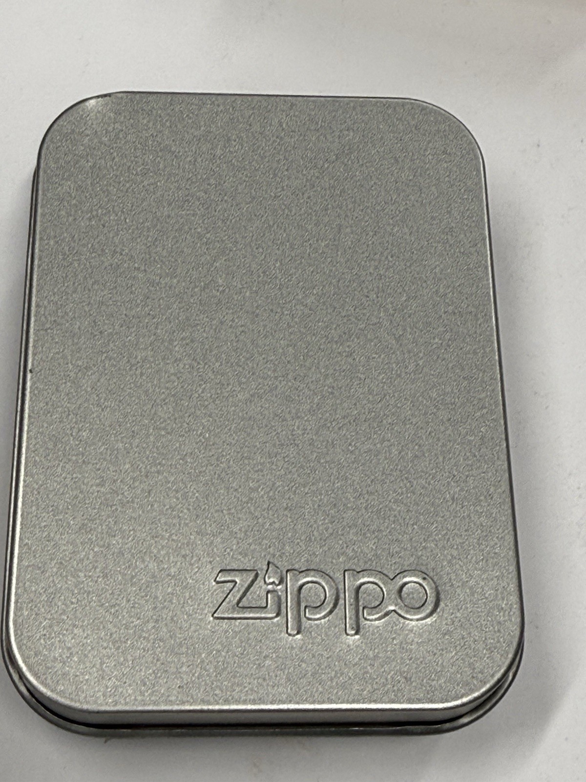 ZIPPO 2000 MINNESOTA VIKINGS NFL FOOTBALL LIGHTER UNFIRED IN BOX 136