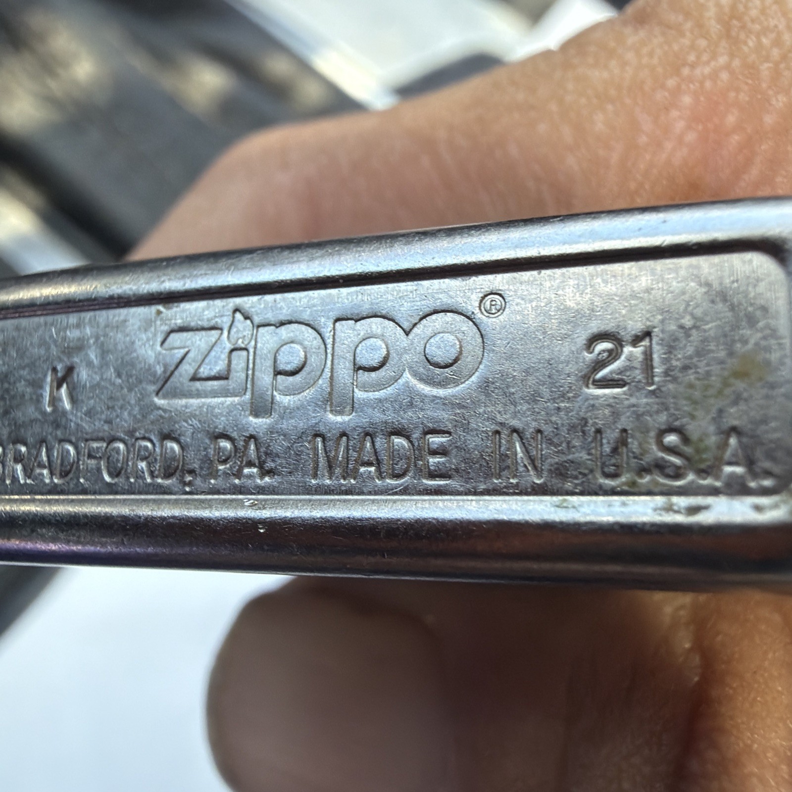 Zippo High Polish Chrome Lighter