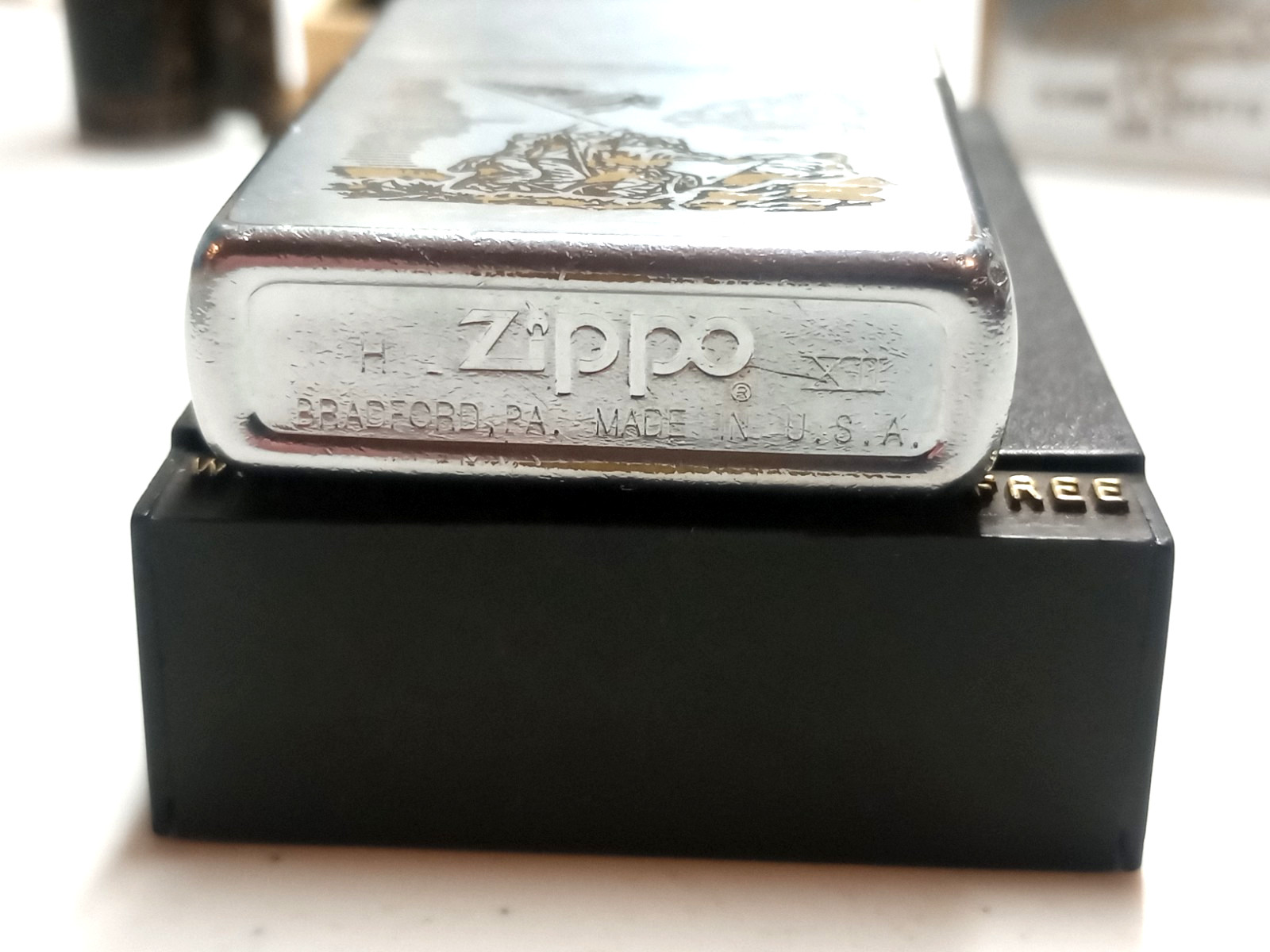 Vtg 1996 Zippo Cigarette Lighter Iwo Jima US Marines Raising Flag Box Nice Snap!