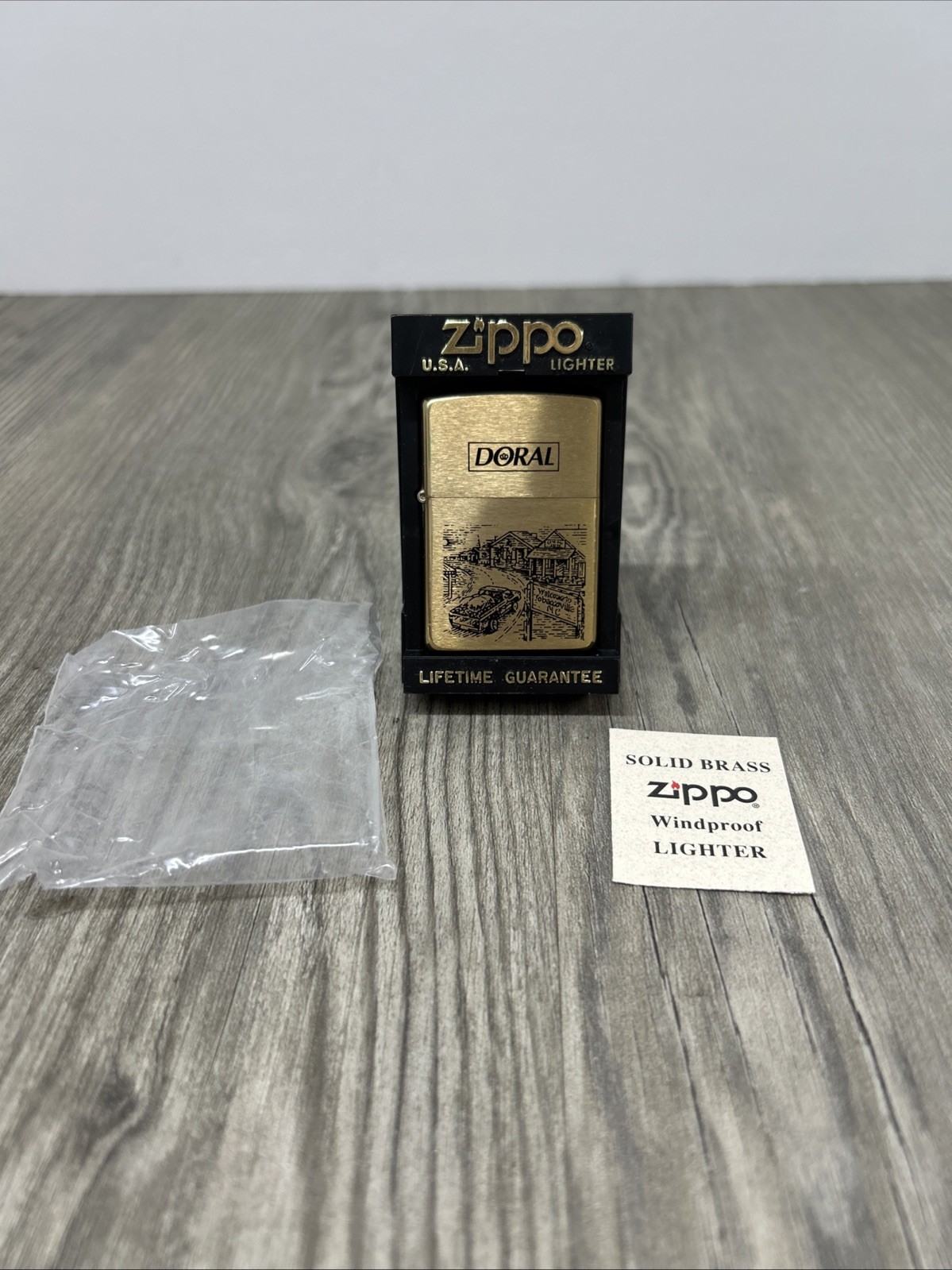 Zippo Doral Tobaccoville Solid Brass 1997 (85)