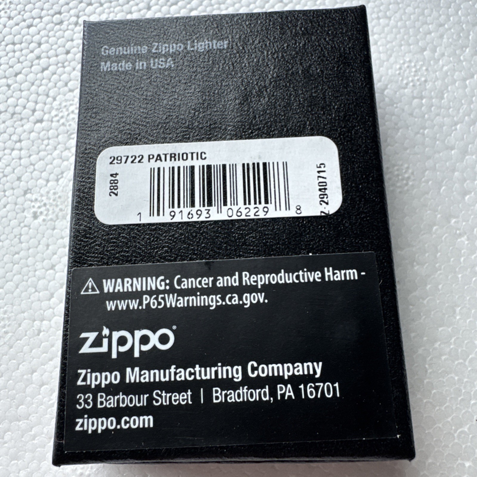 Zippo Lighter United States Flag Patriotic – 29722 – Red White Blue – New