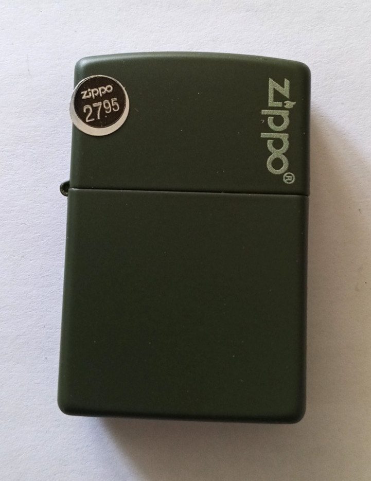 Zippo Classic Green Matte Finish Lighter, Zippo Logo, Full Size 221ZL/ #12