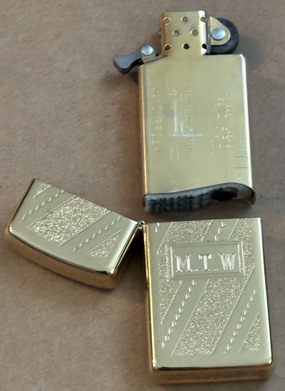 Zippo Lighter – May 2000 – Gold‑Tone Textured Case – Working Condition