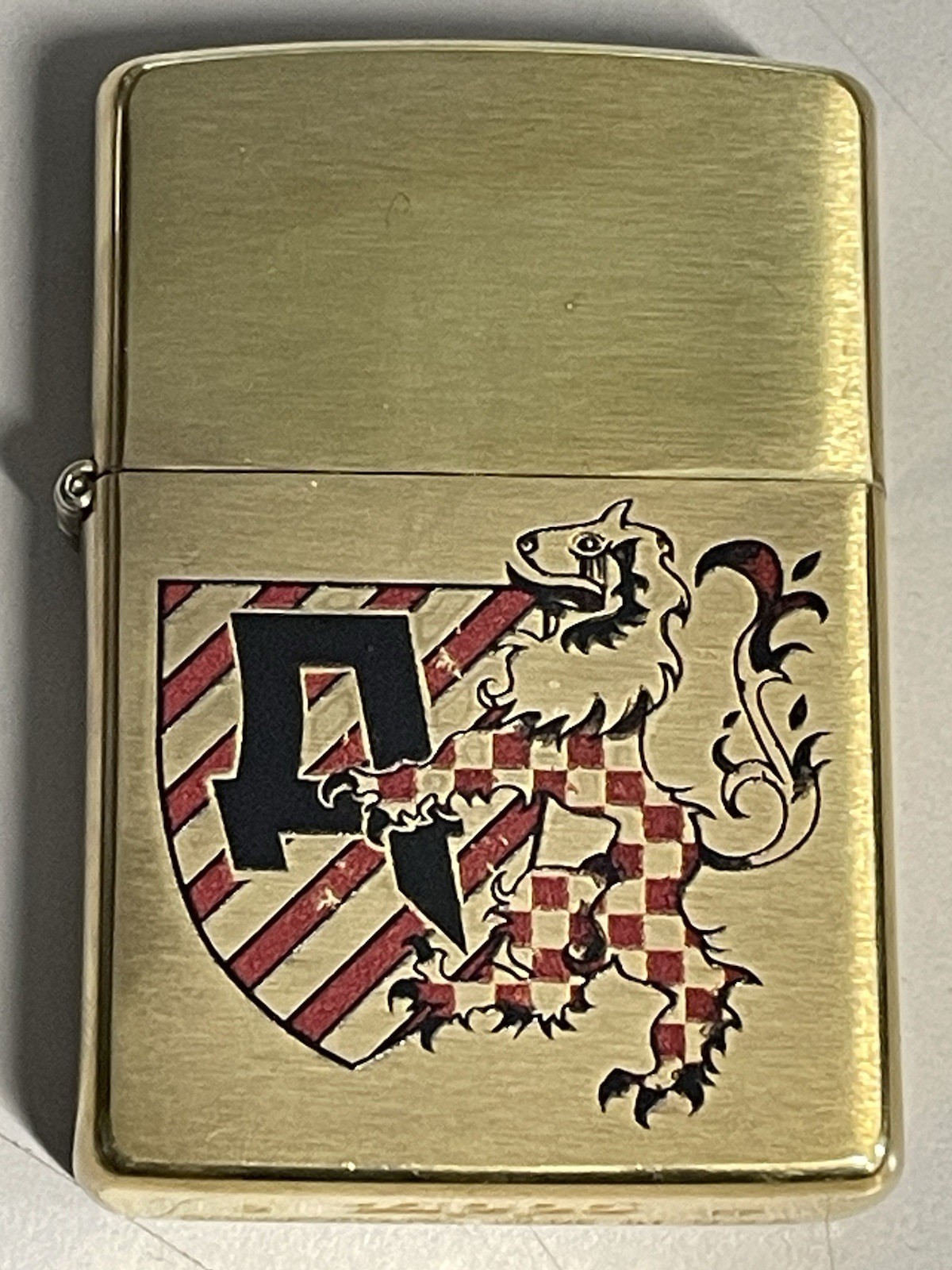 ZIPPO 2017 COAT OF ARMS GRIFFIN BRUSHED BRASS LIGHTER DRY FIRED IN BOX A160
