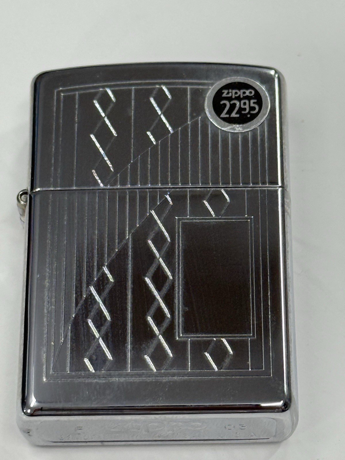 ZIPPO 2003 DIAMONDS IN SHADOW POLISHED CHROME LIGHTER SEALED IN BOX G78