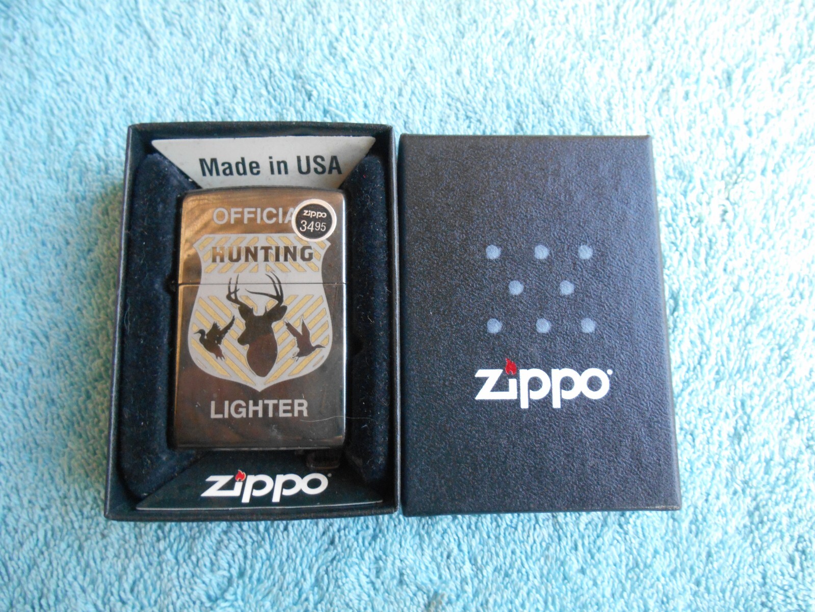 NEW IN BOX 2015 Official Hunting BADGE Lighter Black Ice Zippo Lighter #160