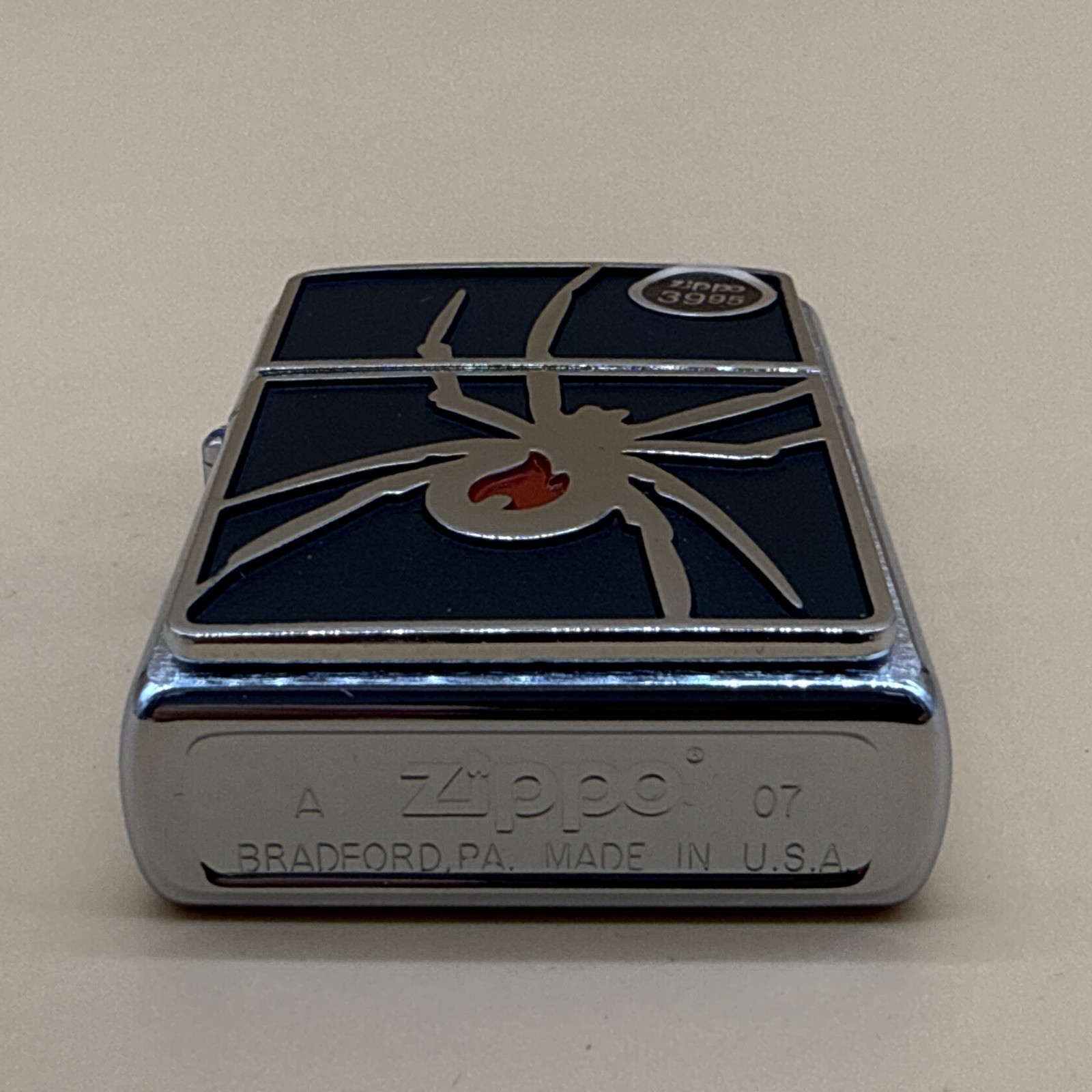 2007 Zippo Lighter Black Widow Spider Bradford USA New READ