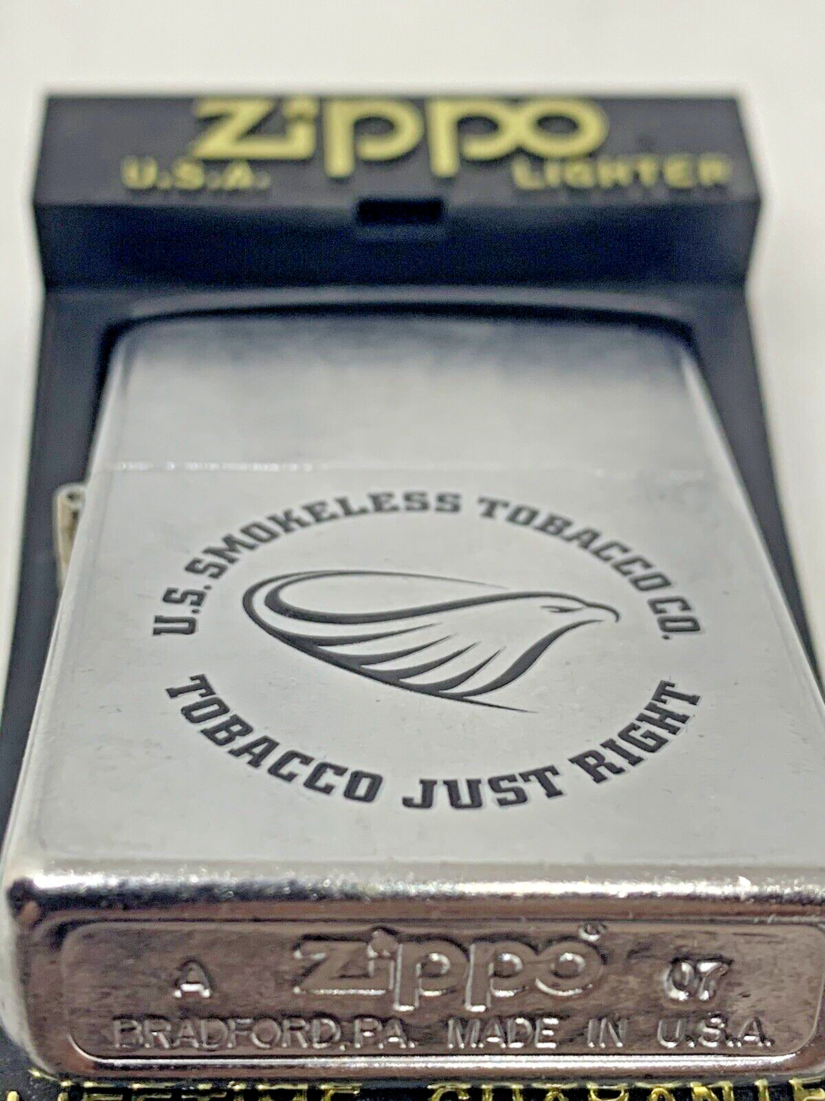 VTG 2007 Zippo A 07 lighter US Smokeless Tobacco Co NEW