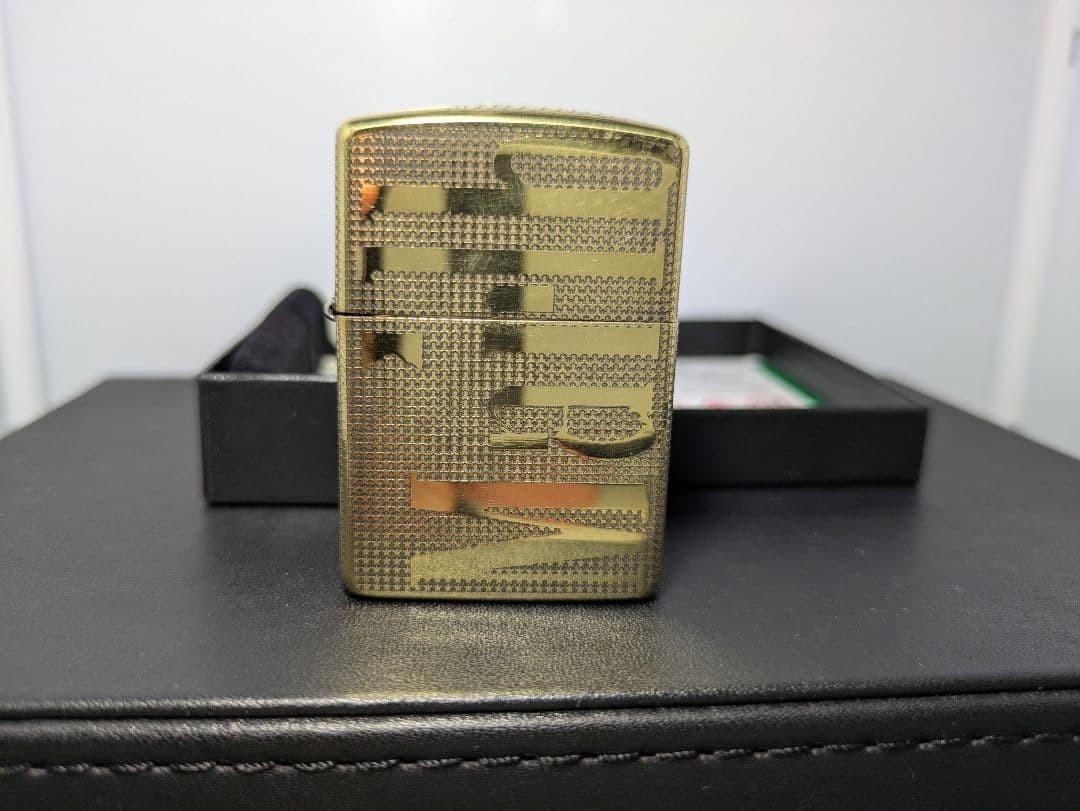 Zippo 160 Marlboro Armor