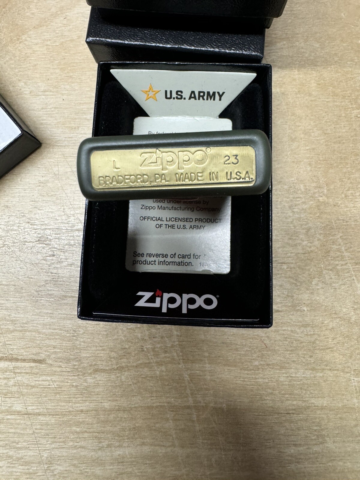Zippo US Army – Gold Logo on Green Lighter – 221 – New