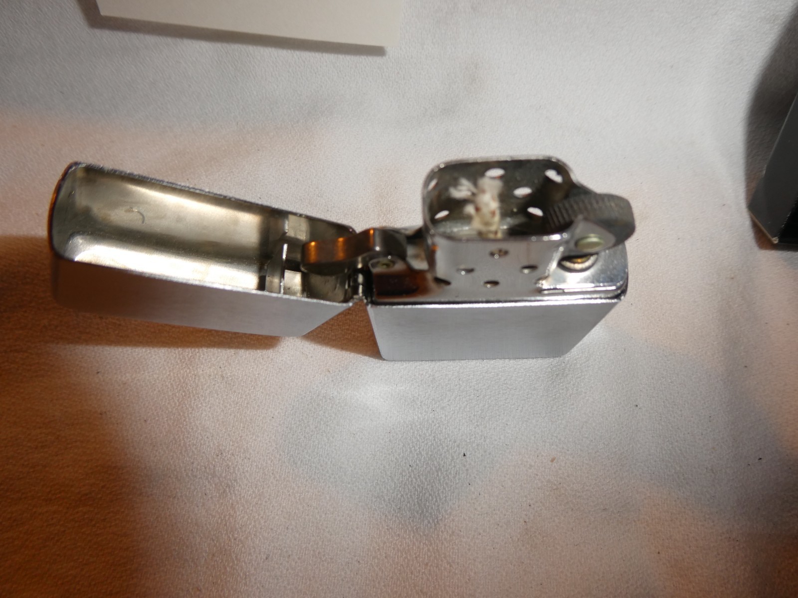 Vintage Zippo New/Unfired – 1969 No. 200 Brush Finish – SEE PICTURES- LOT -E