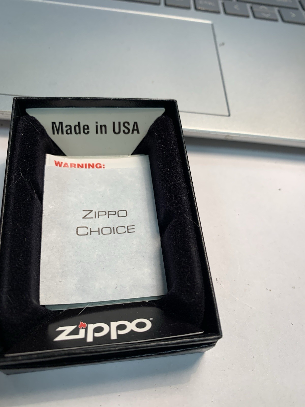 2008 Zippo Retro Flame Gold Dust Street Finish Lighter Sealed in Box