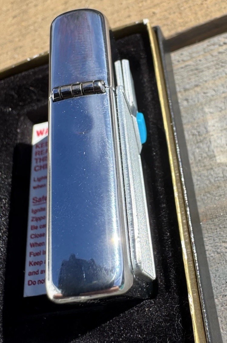 Zippo Corner Connection Lighter 20520 High Polish Chrome Turquoise Stone Mint