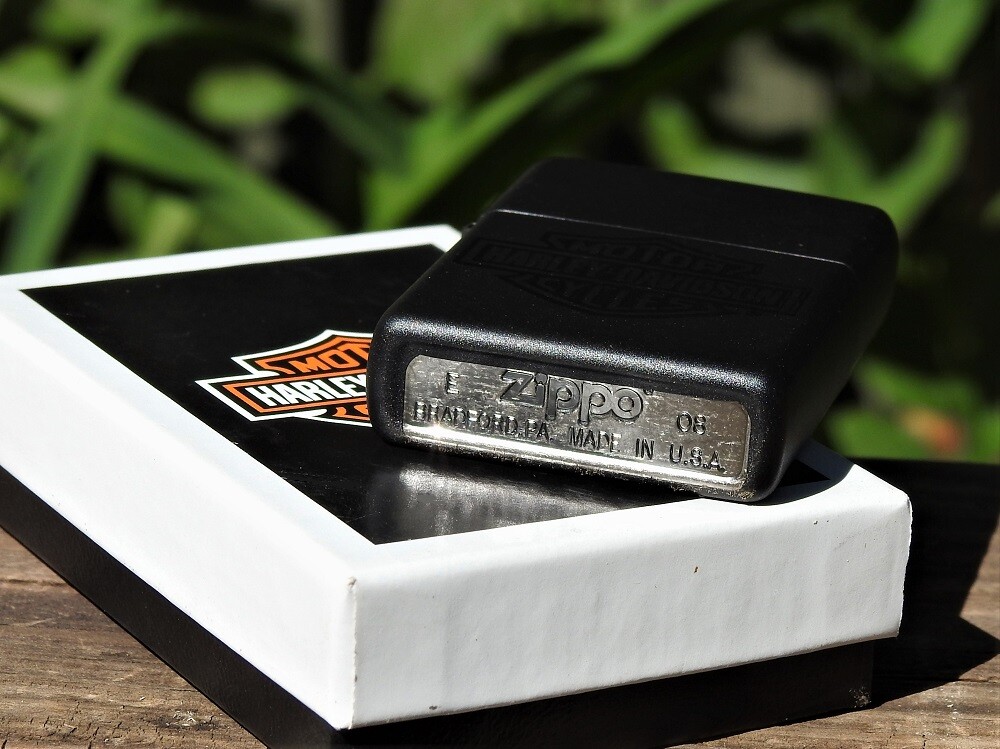 Zippo Lighter – Harley Davidson – HD Bar and Shield – Graphite – Black – # 24678