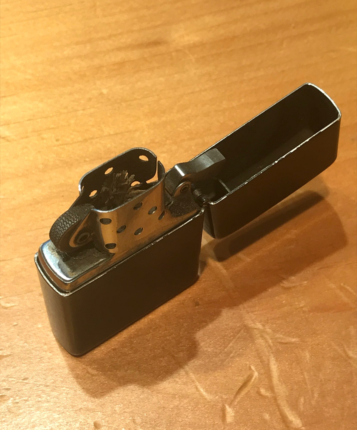 CLASSIC MATTE BLACK ZIPPO LIGHTER MADE IN BRADFORD PA.