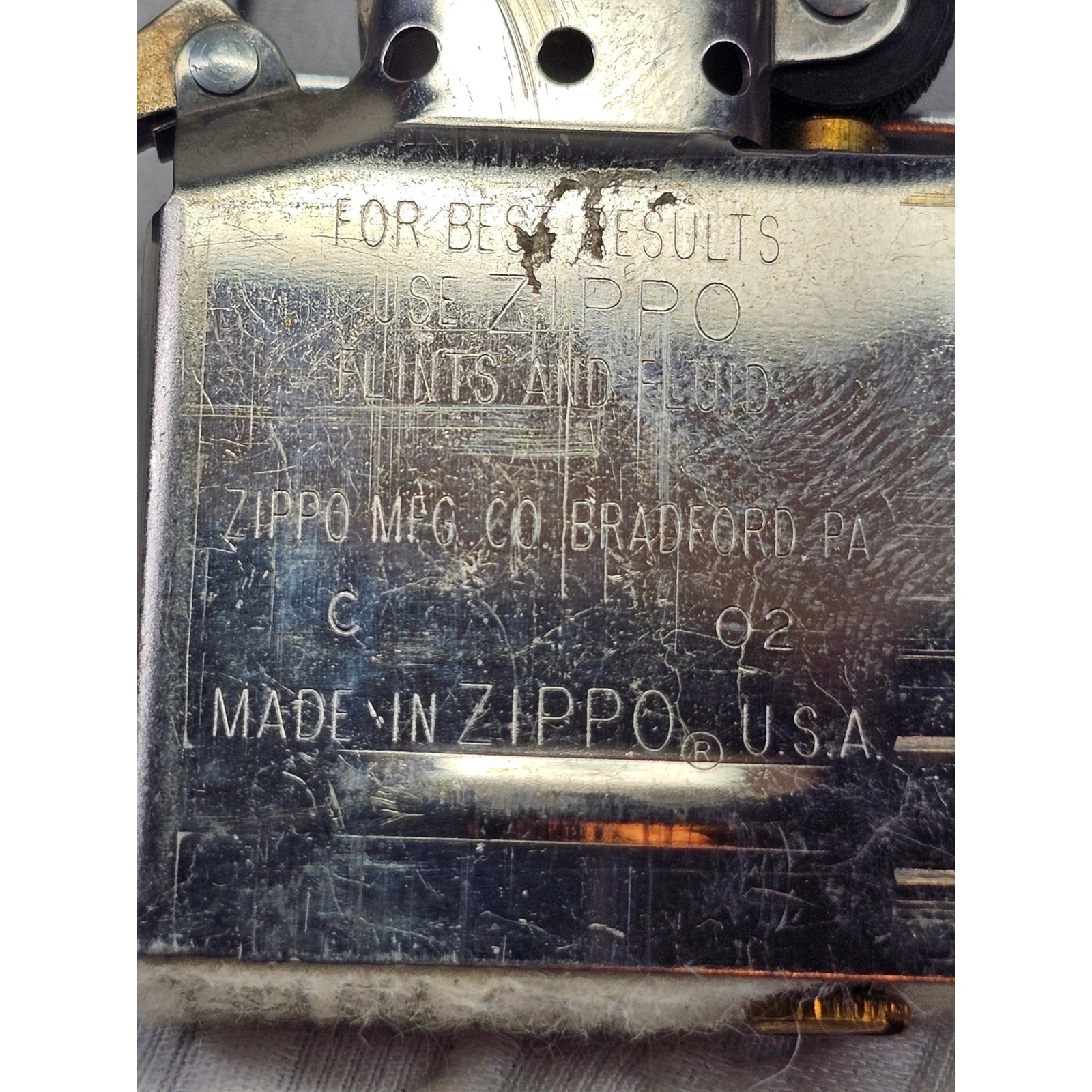 Rare Zippo Lion Head Lighter Mens Silver Good 2002 Vintage 3D Emblem Windproof