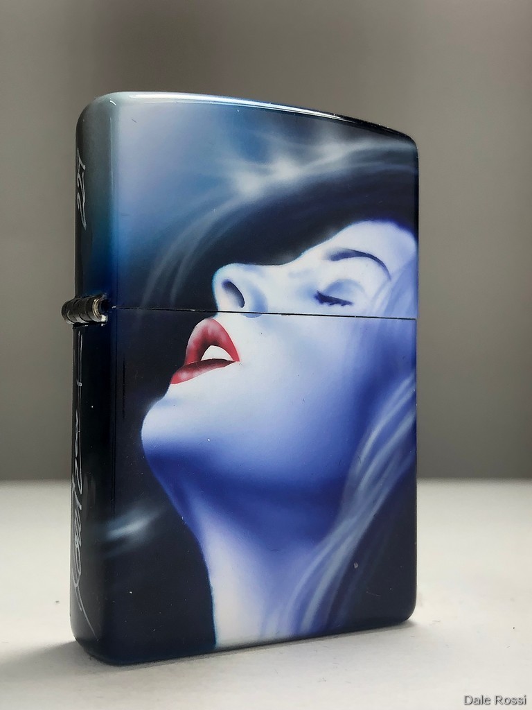 Z WS1-M37 Zippo 2004 Volto Dream #229 New In Box