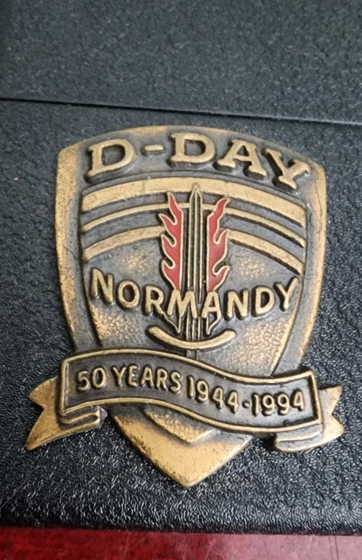 D-DAY NORMANDY 50 YEARS 1944-1994 50 YEARS ZIPPO LIGHTER. W/TIN CASE. SPARKS
