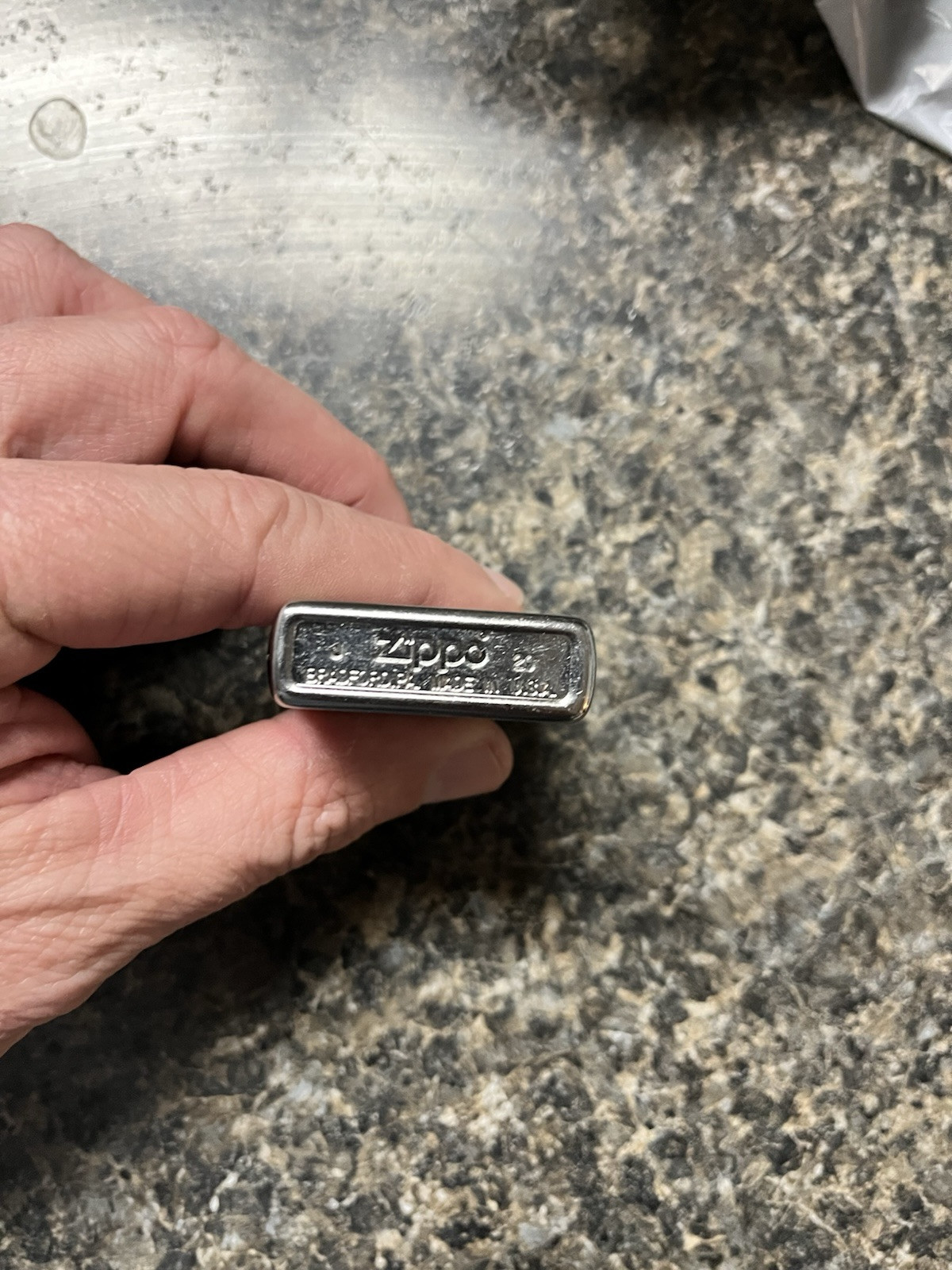 Zippo High Polish Chrome Lighter
