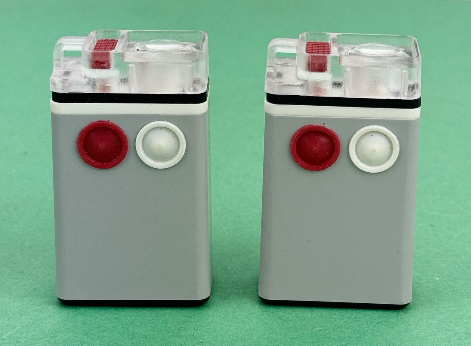 Lot of (2) New ZIPPO 6-in-1 Constant Light Flashlight #140000 TESTED
