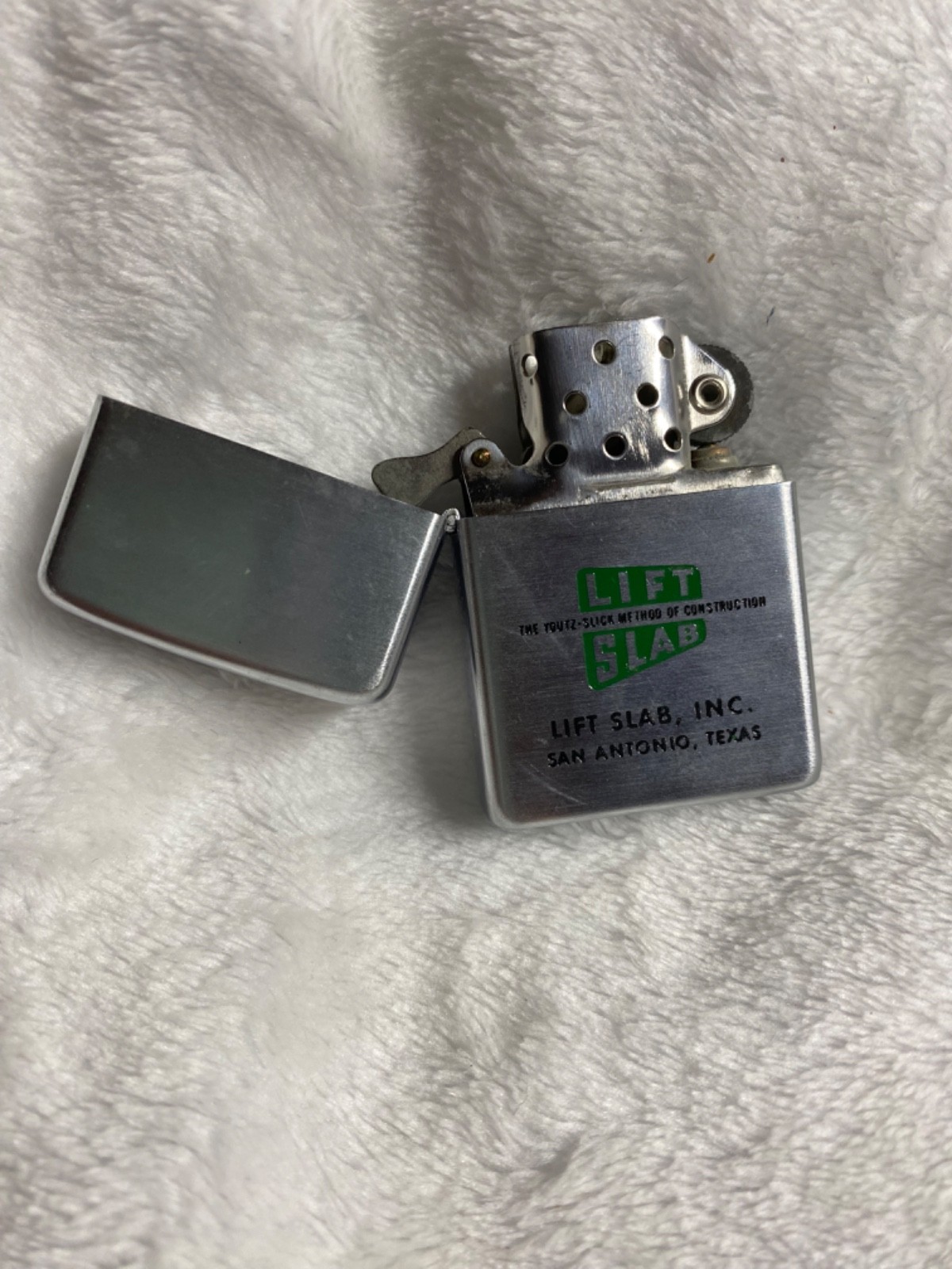MINT UNFIRED 1958 Zippo Lighter Youtz-Slick Lift Slab SanAntonio Texas w/box