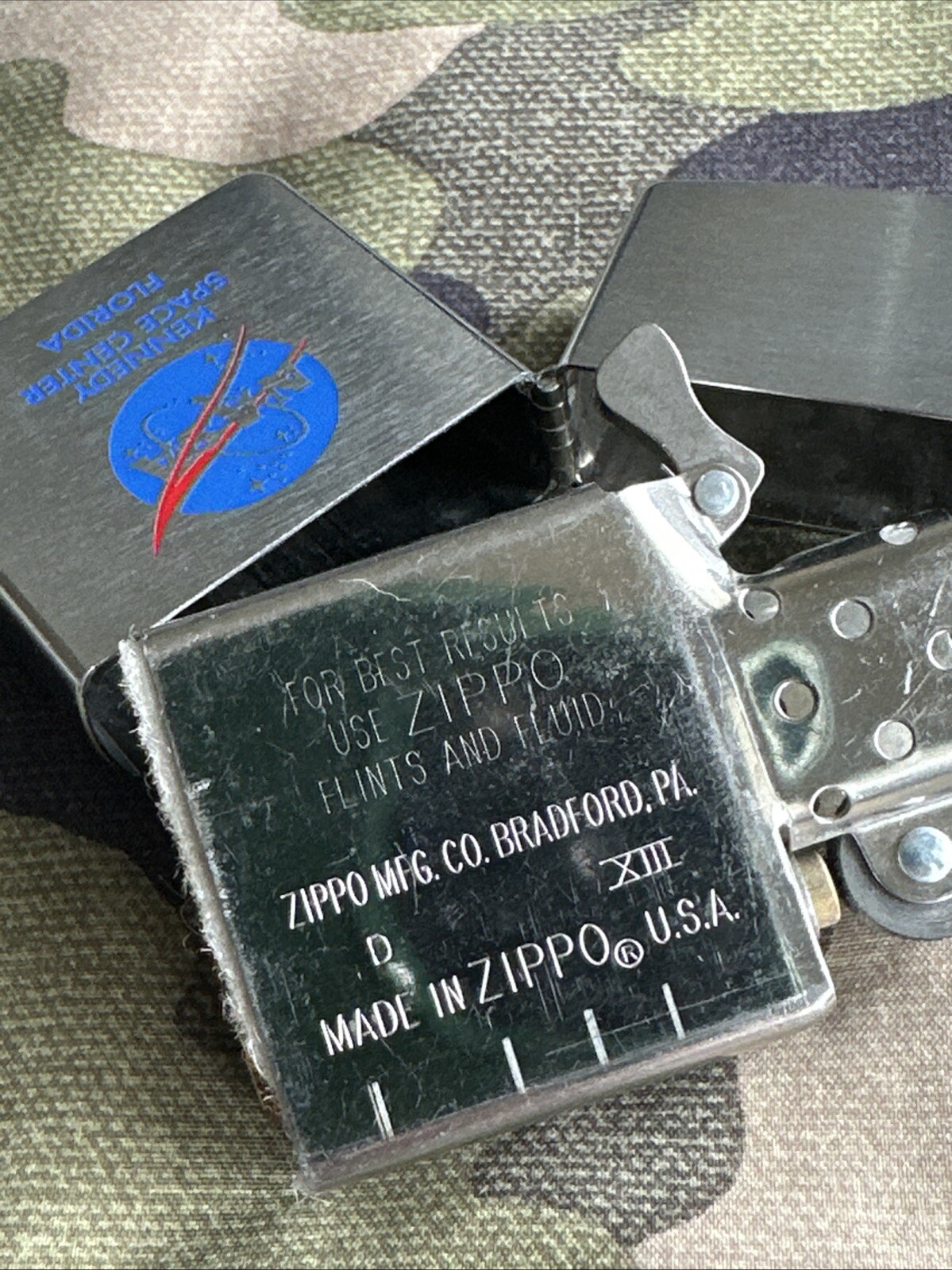 1997 Vintage Zippo Lighter – KSC Florida – NASA Kennedy Space Center