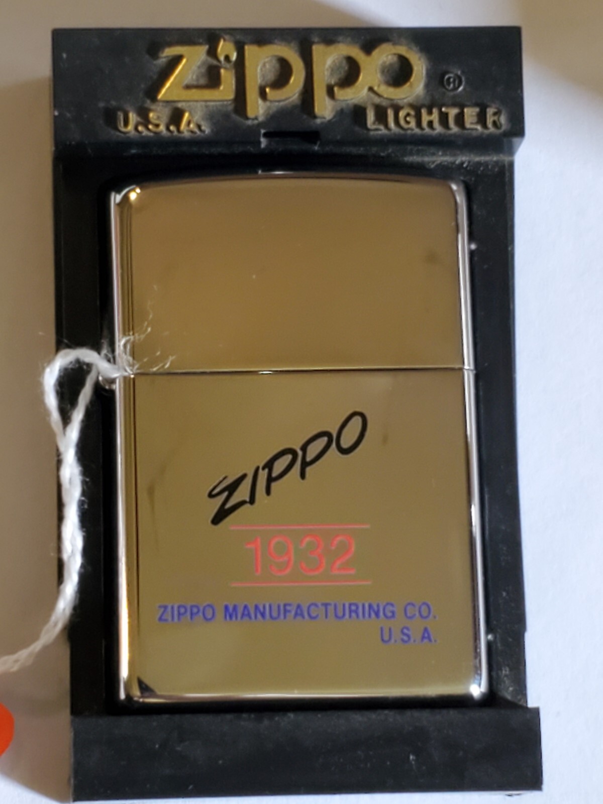 1932 Zippo Manufacturing Co. USA Commemorative 2002 Lighter Polished Chrome