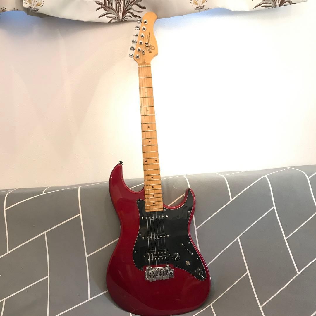 Helios S305 Stratocaster HSS