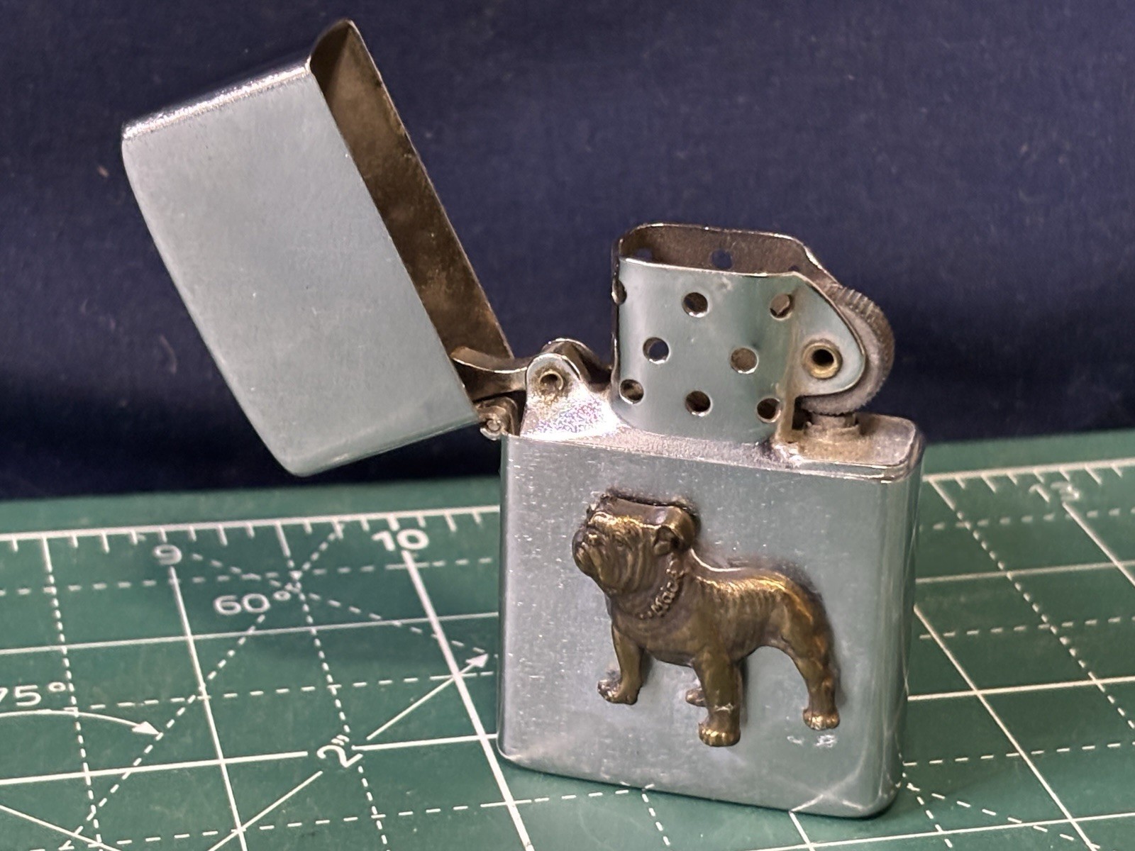 Vintage Mack Commercial Truck Rare Bull Dog Lighter