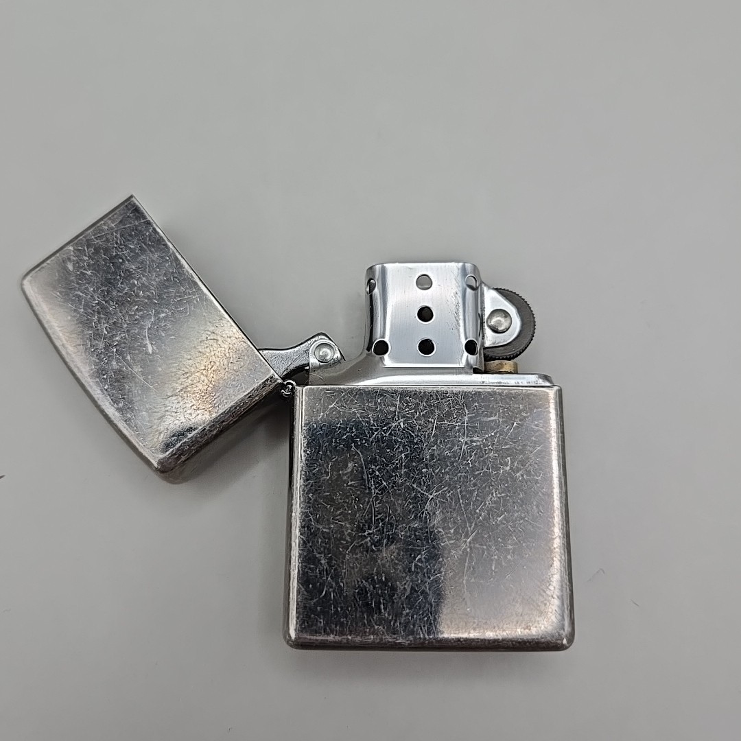 Zippo 2007 A 07 Silver Brushed Chrome Flip Top Pocket Lighter Made In USA