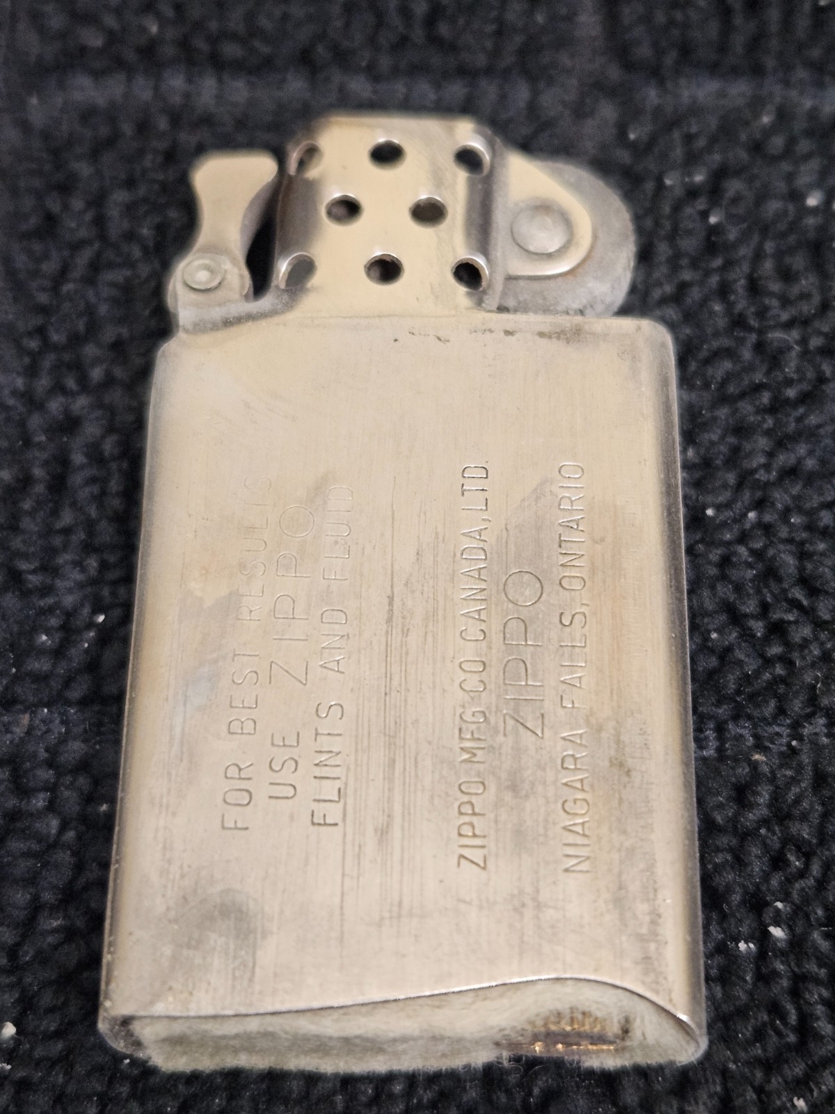 Vintage Capital Taxi Slim Zippo – 1970 – high polish chrome – USED