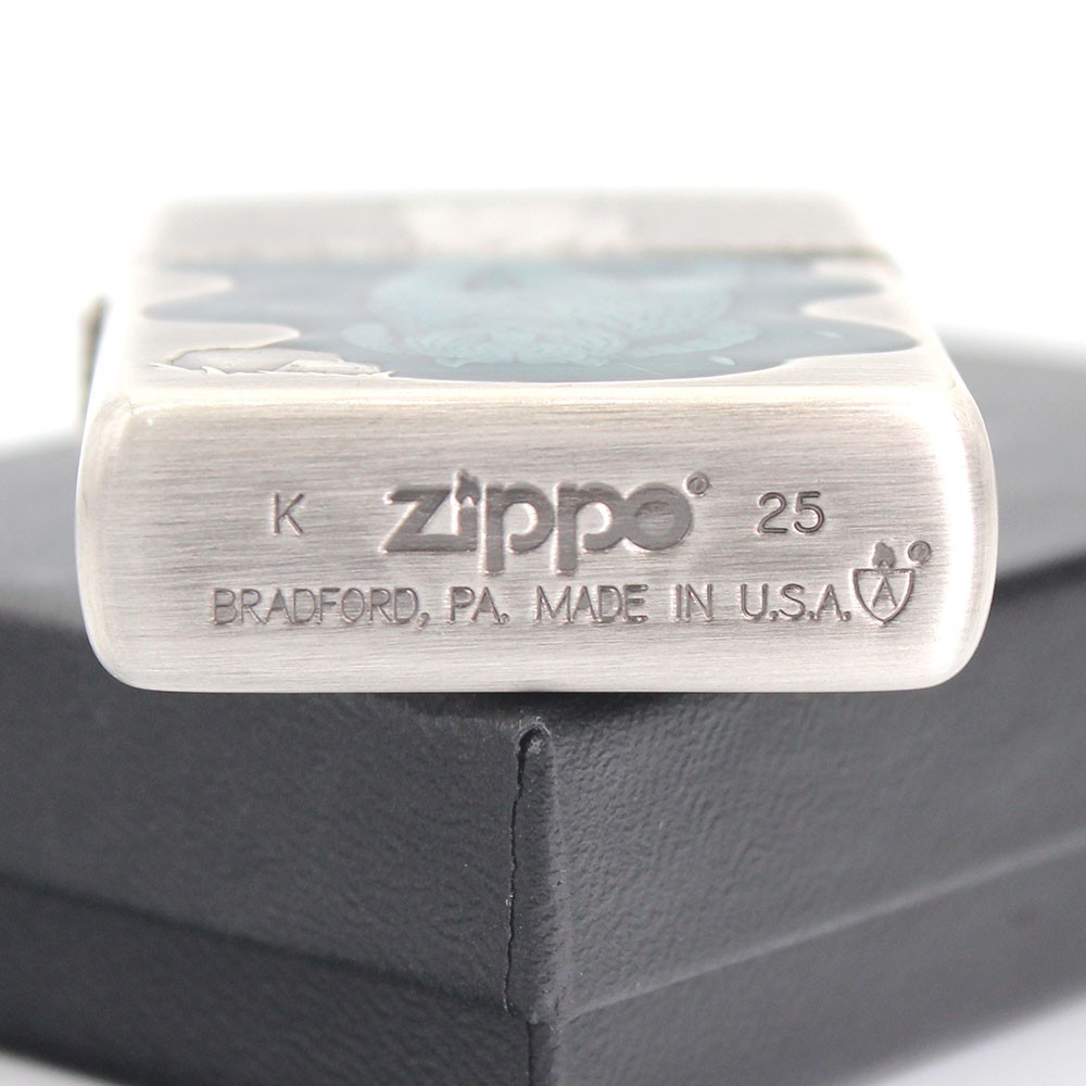 Zippo lighter 162 Armor Custom 3D Rendering/ Epoxy Inlay: Tiger in Kitten` Heart