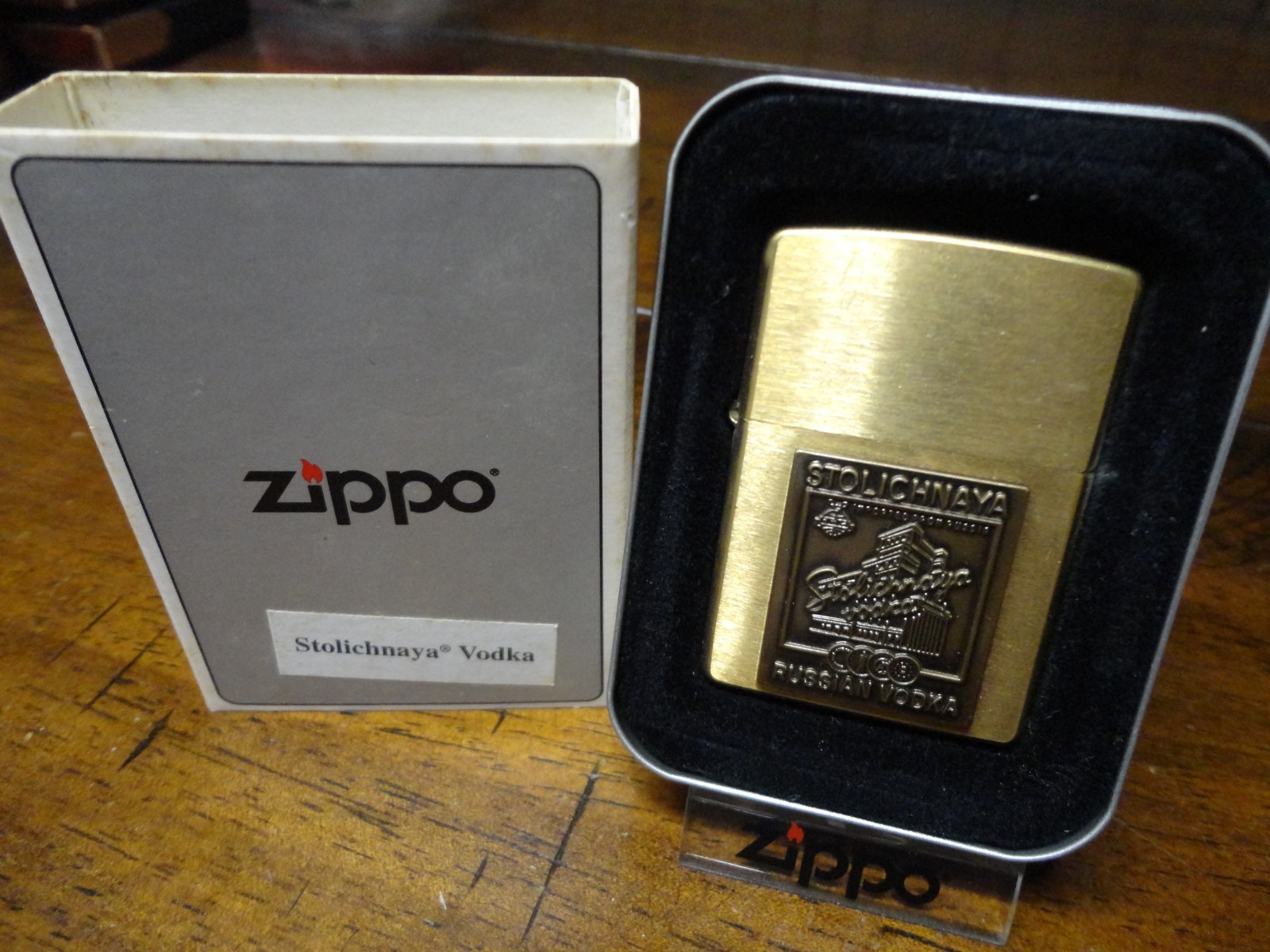 STOLICHNAYA RUSSIAN VODKA STOLI BRASS ZIPPO LIGHTER MINT IN BOX 1997