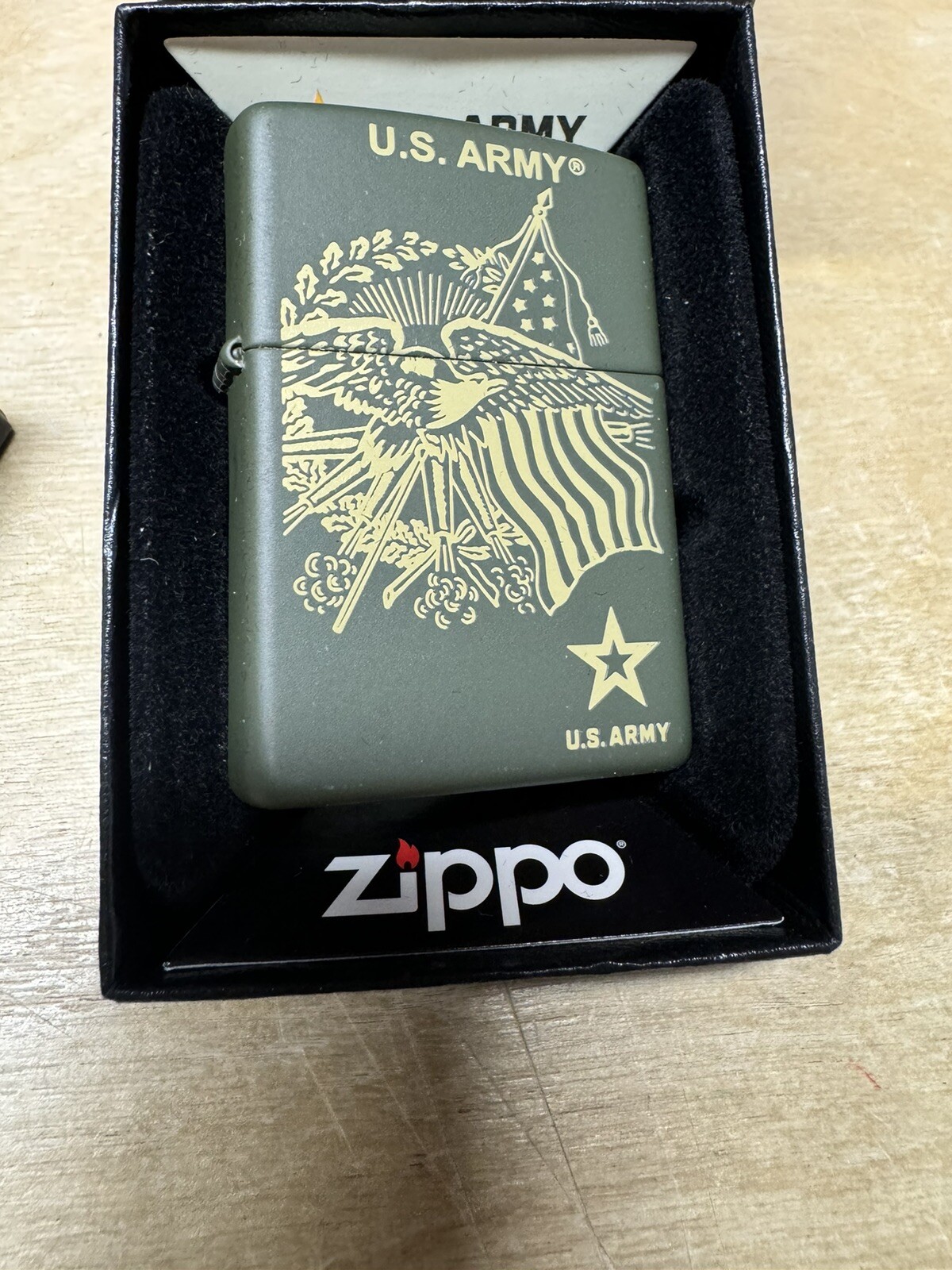 Zippo US Army – Gold Logo on Green Lighter – 221 – New