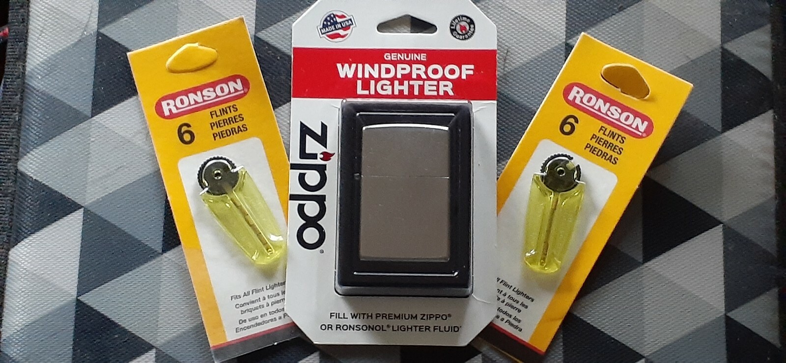 NEW In Package Original Zippo Windproof Lighter! Includes 2 packs of flint’s!
