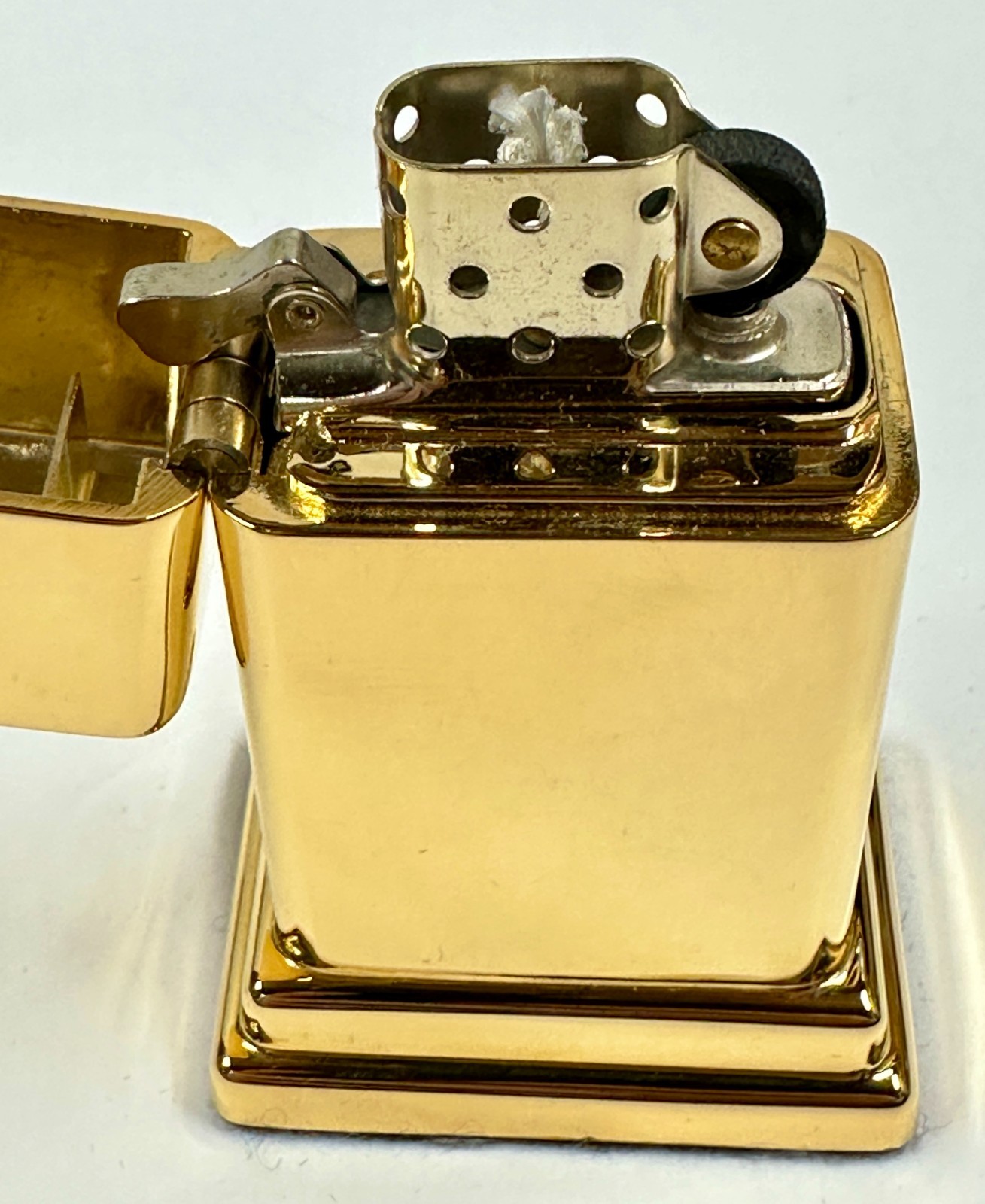 Zippo Barcroft Gold Plated 5 Barrell Hinge Table Lighter in Box Unstruck