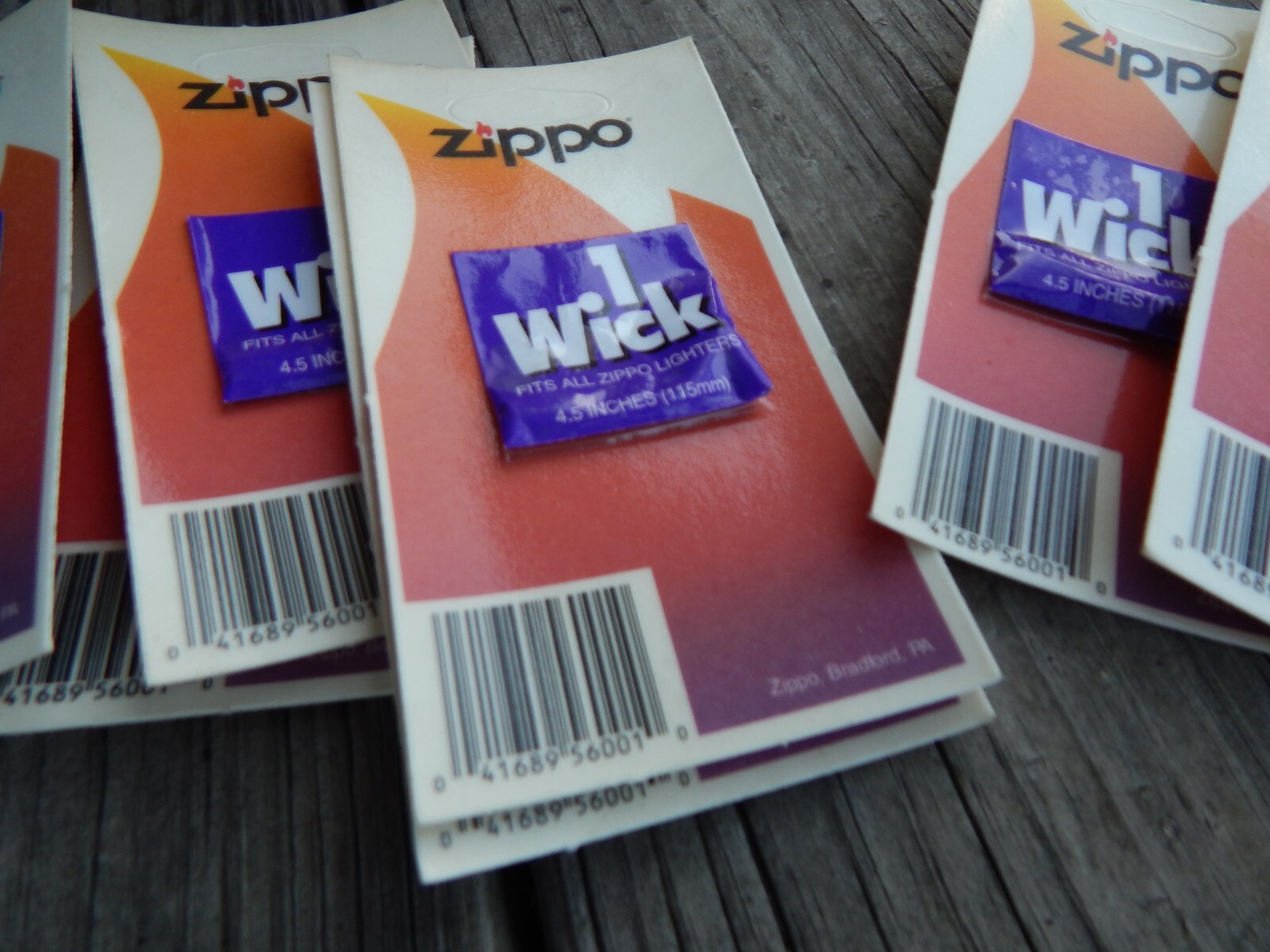 CounterTop Store Display of 24 ZIPPO Lighter WICKS NOS