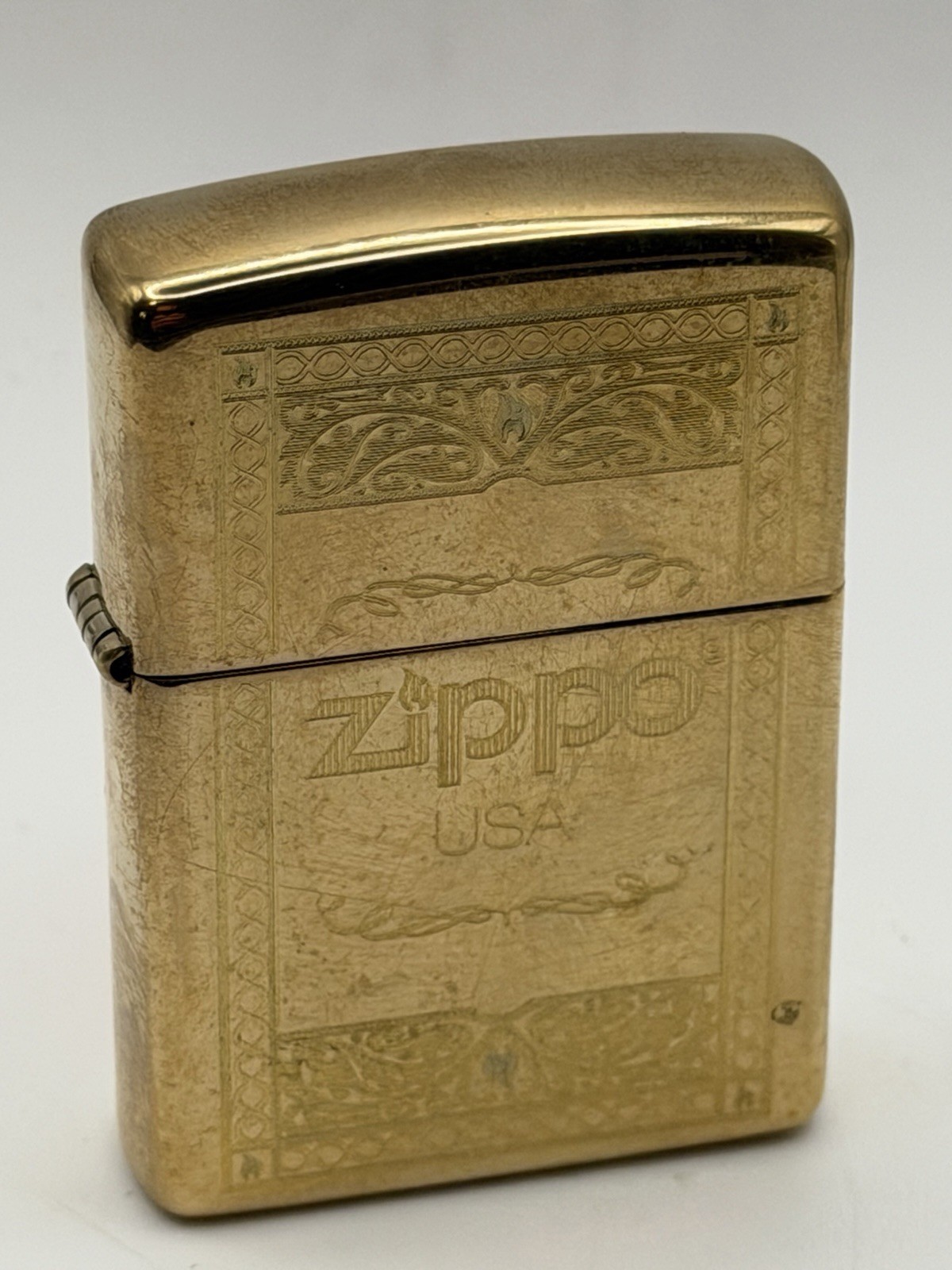 2024 Elegant Framed Logo Design High Polish Brass Zippo Lighter NEW