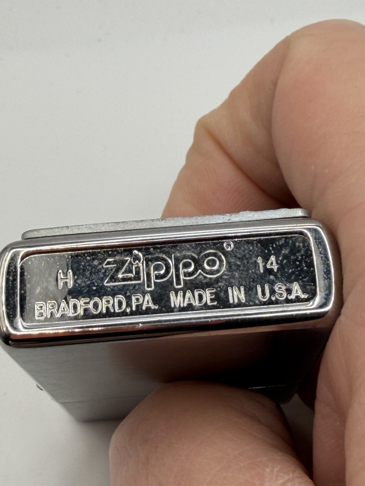 Vintage 2014 Patriotic Eagle Torch Emblem Chrome Zippo Lighter New
