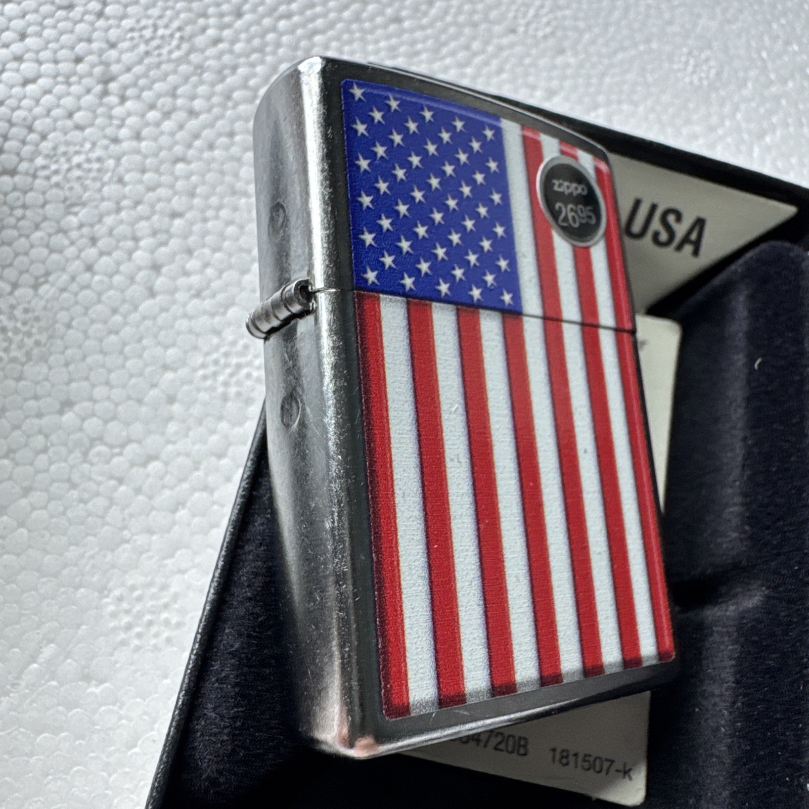 Zippo Lighter United States Flag Patriotic – 29722 – Red White Blue – New