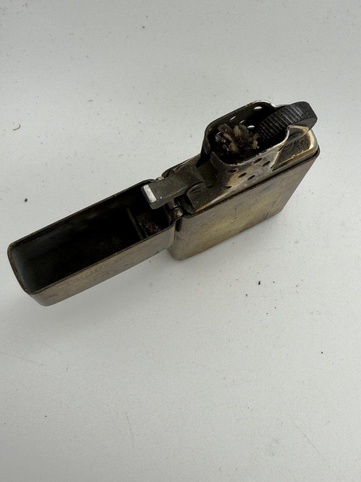 Vintage 1932-1984 Solid Brass Slim Zippo Lighter