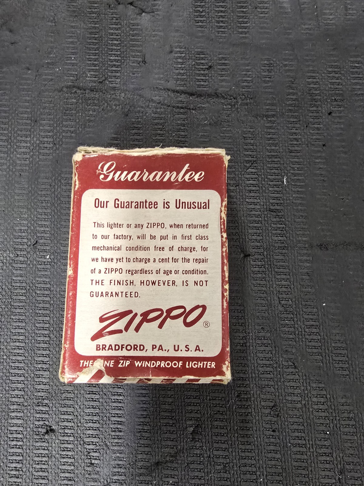 VINTAGE 1950s ZIPPO LIGHTER “ CANDY STRIPE BOX Golfer.