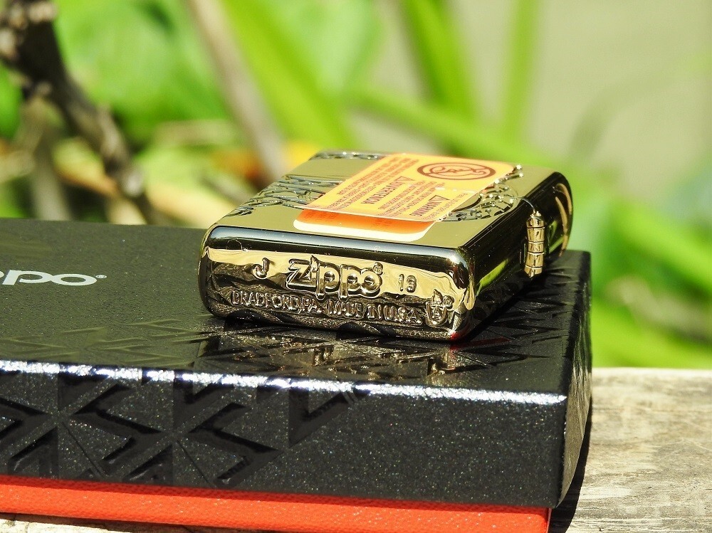 Zippo Lighter – Chinese Dragon – 360 Degrees Multi-Cut Armor Case – Gold Plated