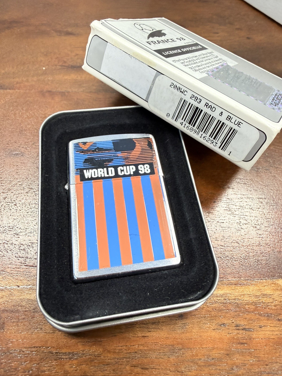 GENUINE Zippo Lighter FRANCE WORLD CUP 98 Brushed Chrome NEW IN TIN