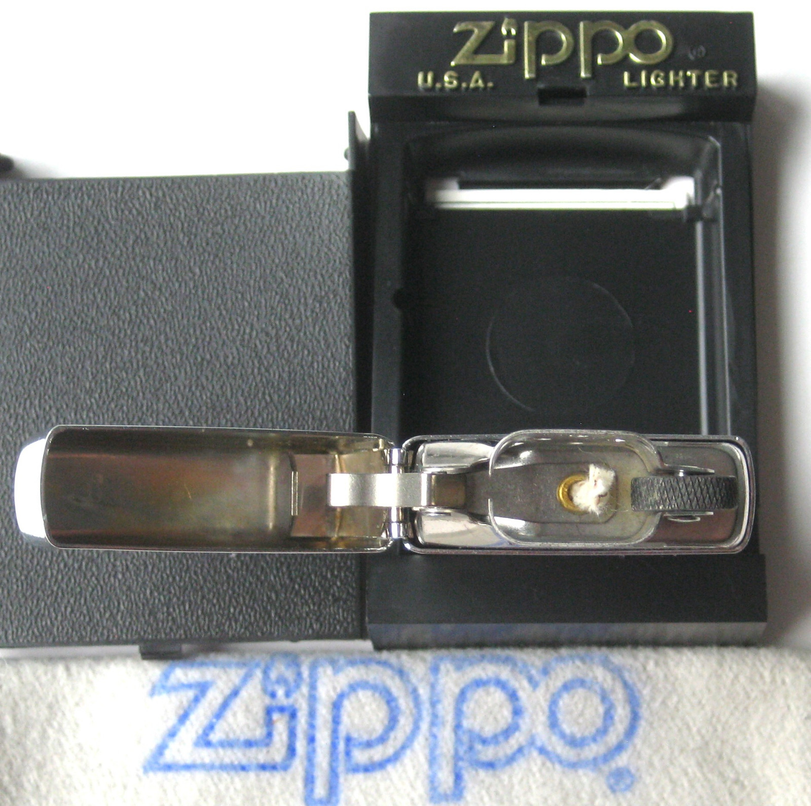 ZIPPO PREVIOUSLY COLLECTED Not Used ADVERTISING Lighter WORLD FAMOUS Manufacture
